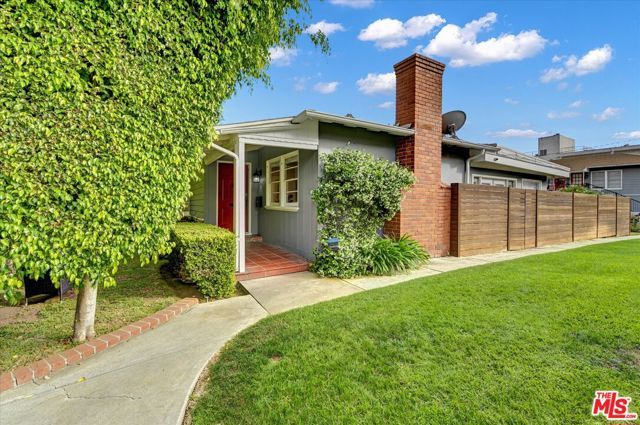 852 11th St, Santa Monica, CA 90403