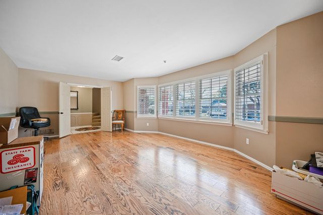 2814 Frontier Dr, Midland, TX 79705