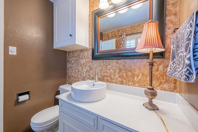 2814 Frontier Dr, Midland, TX 79705