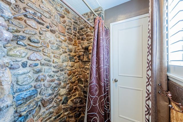 2814 Frontier Dr, Midland, TX 79705