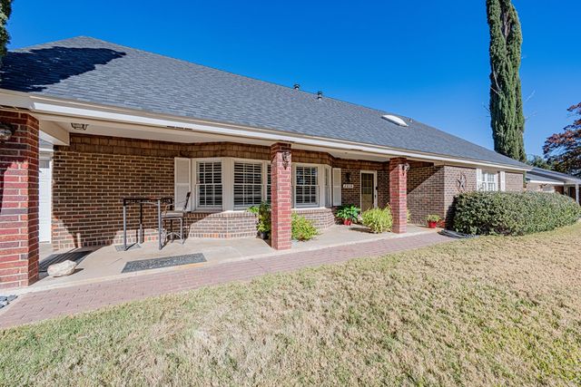 2814 Frontier Dr, Midland, TX 79705