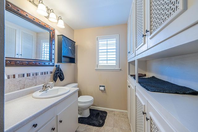 2814 Frontier Dr, Midland, TX 79705