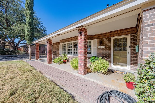 2814 Frontier Dr, Midland, TX 79705