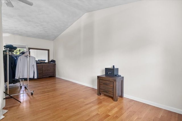 146 Dana Ave R, Boston, MA 02136