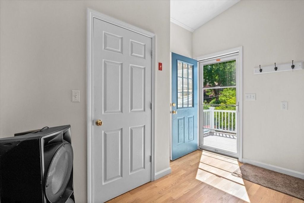 146 Dana Ave R, Boston, MA 02136