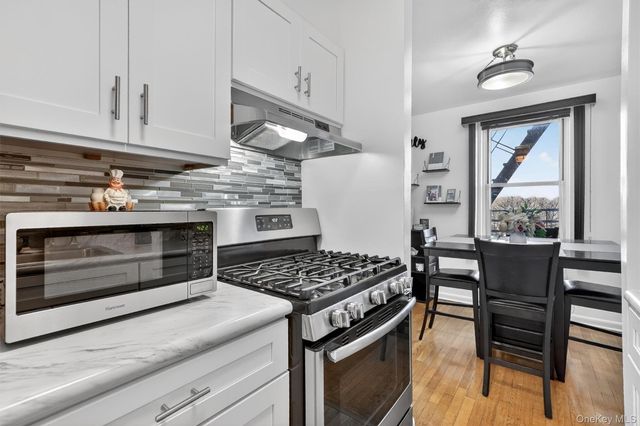 1300 Midland A50, Yonkers, NY 10704