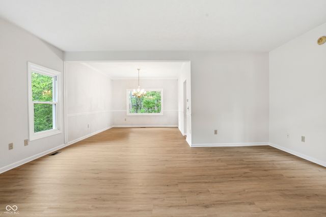 9812 Covington Boulevard, Fishers, IN 46037