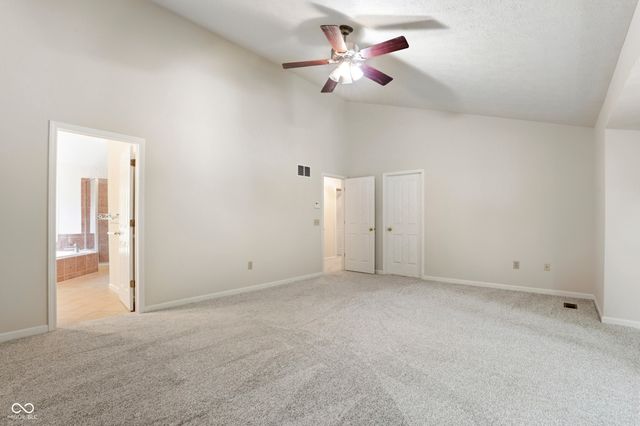 9812 Covington Boulevard, Fishers, IN 46037