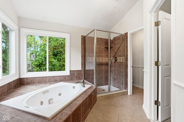 9812 Covington Boulevard, Fishers, IN 46037