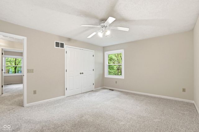 9812 Covington Boulevard, Fishers, IN 46037