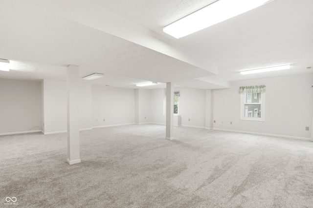 9812 Covington Boulevard, Fishers, IN 46037