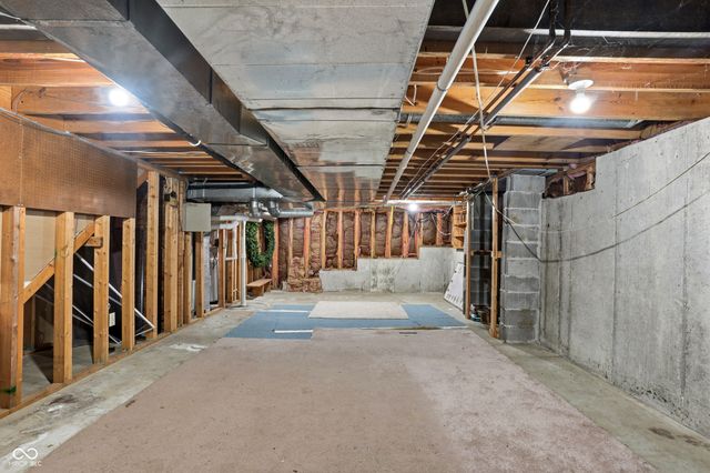 9812 Covington Boulevard, Fishers, IN 46037