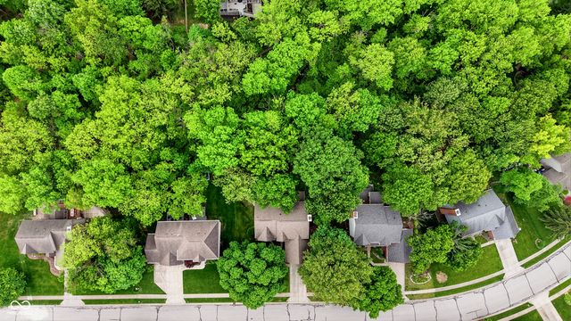 9812 Covington Boulevard, Fishers, IN 46037