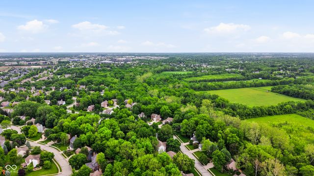 9812 Covington Boulevard, Fishers, IN 46037