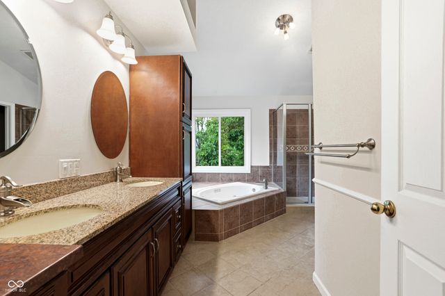 9812 Covington Boulevard, Fishers, IN 46037