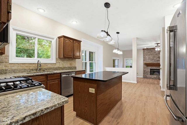 9812 Covington Boulevard, Fishers, IN 46037