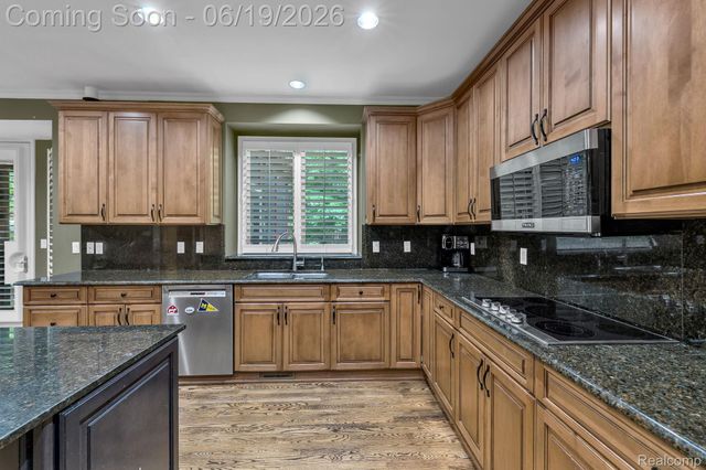 7061 Trailway Court, West Bloomfield Charter Township, MI 48322