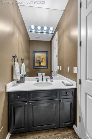 7061 Trailway Court, West Bloomfield Charter Township, MI 48322