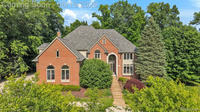 7061 Trailway Court, West Bloomfield Charter Township, MI 48322