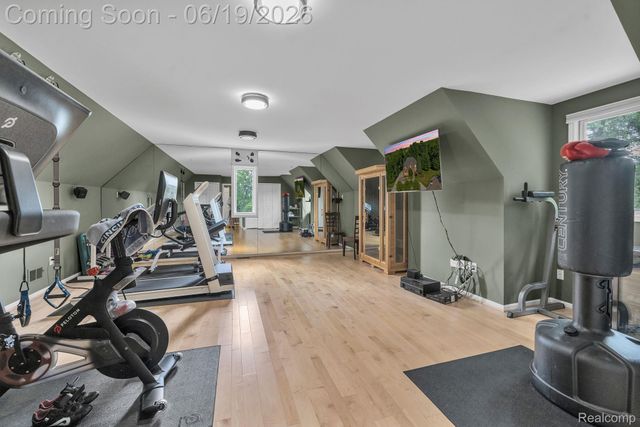 7061 Trailway Court, West Bloomfield Charter Township, MI 48322