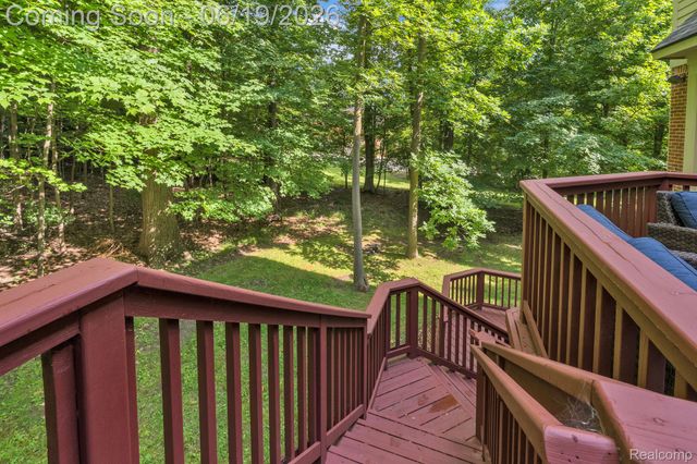 7061 Trailway Court, West Bloomfield Charter Township, MI 48322
