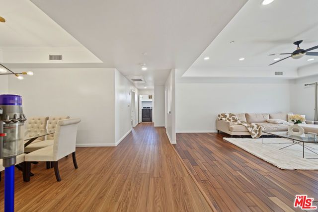 309 S Mariposa Avenue 101, Los Angeles, CA 90020