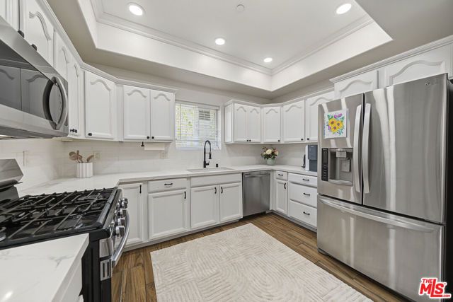 309 S Mariposa Avenue 101, Los Angeles, CA 90020