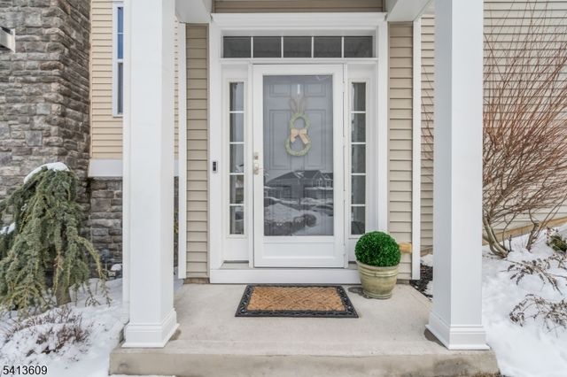 18 Blazingstar Way, Allamuchy Twp., NJ 07840