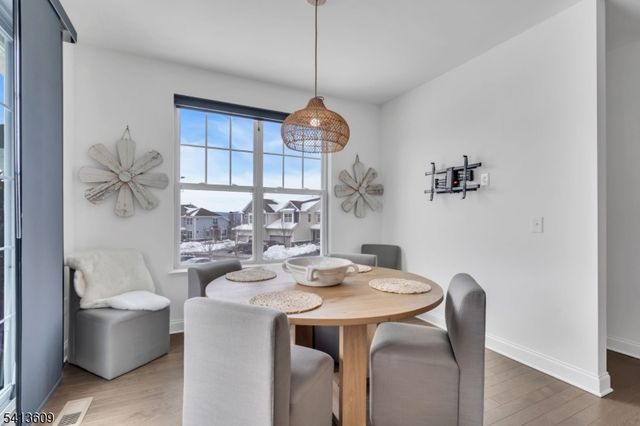 18 Blazingstar Way, Allamuchy Twp., NJ 07840