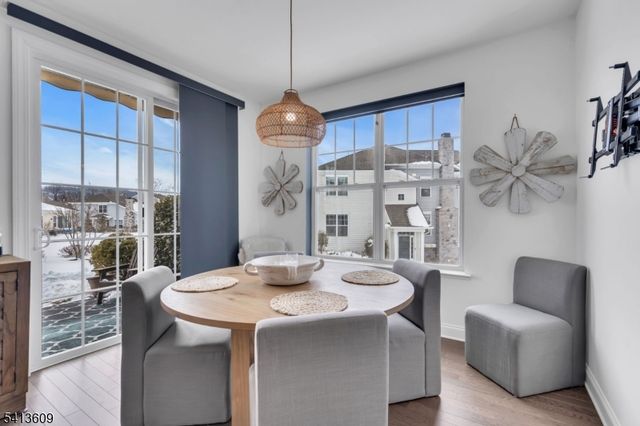 18 Blazingstar Way, Allamuchy Twp., NJ 07840