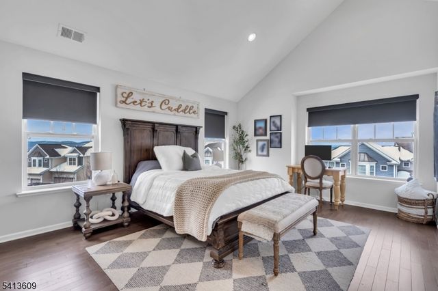 18 Blazingstar Way, Allamuchy Twp., NJ 07840