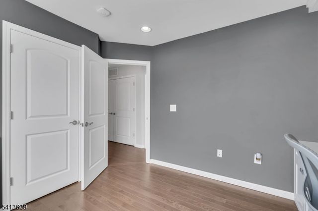 18 Blazingstar Way, Allamuchy Twp., NJ 07840