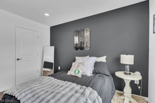 18 Blazingstar Way, Allamuchy Twp., NJ 07840