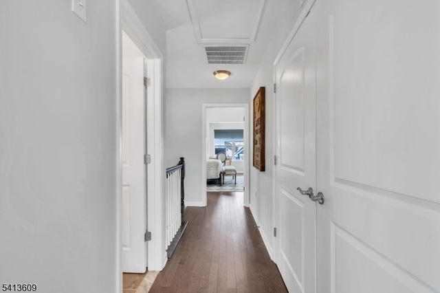 18 Blazingstar Way, Allamuchy Twp., NJ 07840