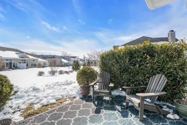 18 Blazingstar Way, Allamuchy Twp., NJ 07840