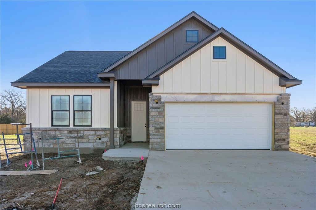 5074 County Road 128, Iola, TX 77861