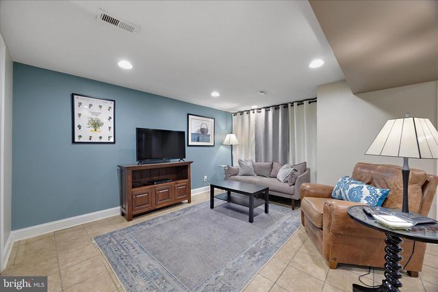 312 EASTWAY CT, Baltimore, MD 21212