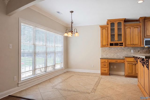 2012 Englewood Place, Decatur, AL 35603