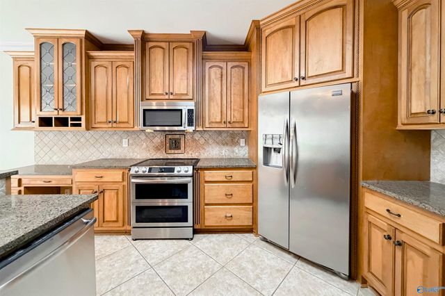 2012 Englewood Place, Decatur, AL 35603