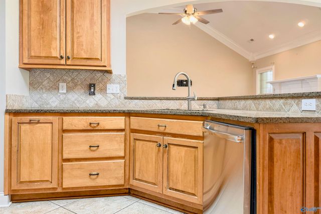 2012 Englewood Place, Decatur, AL 35603