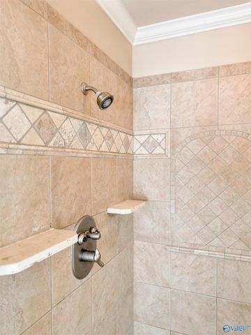 2012 Englewood Place, Decatur, AL 35603