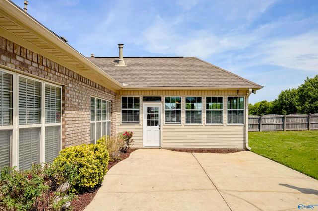 2012 Englewood Place, Decatur, AL 35603