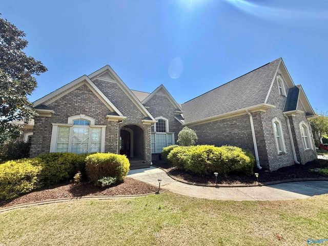 2012 Englewood Place, Decatur, AL 35603