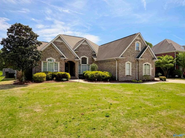 2012 Englewood Place, Decatur, AL 35603