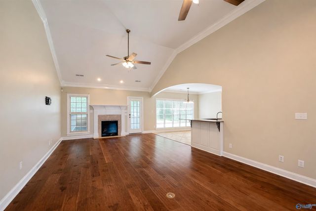 2012 Englewood Place, Decatur, AL 35603