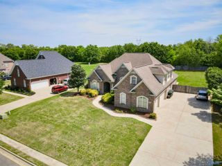2012 Englewood Place, Decatur, AL 35603