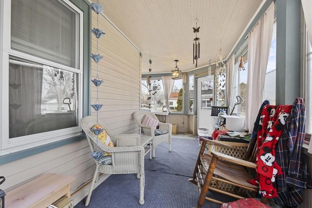 29 W MELVIN AVENUE, Oshkosh, WI 54901