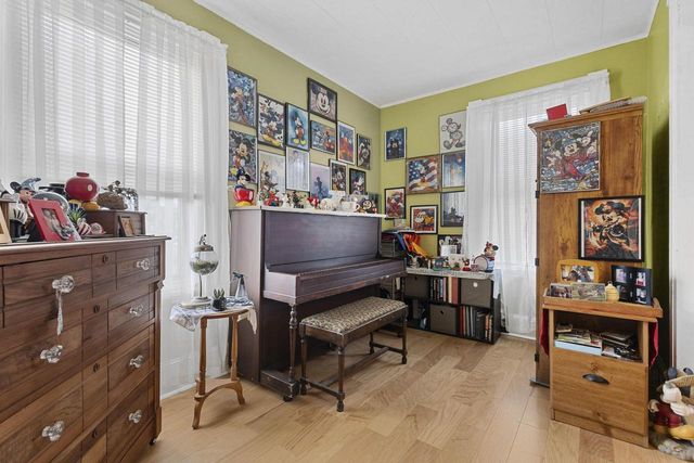 29 W MELVIN AVENUE, Oshkosh, WI 54901