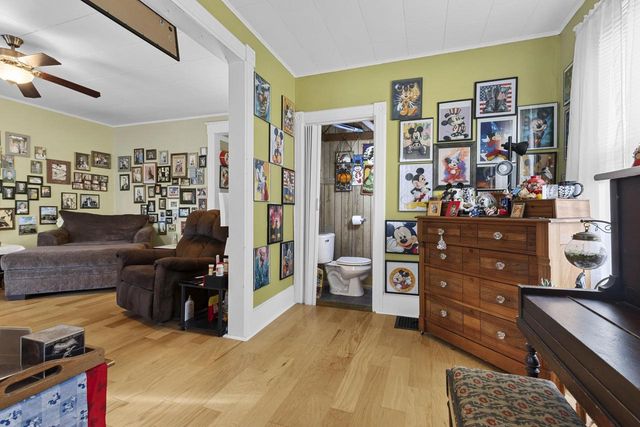 29 W MELVIN AVENUE, Oshkosh, WI 54901