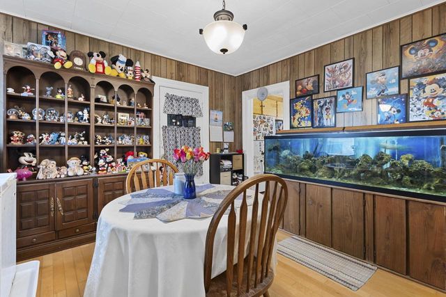 29 W MELVIN AVENUE, Oshkosh, WI 54901